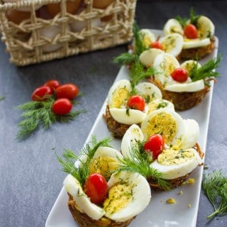 Easter Egg Tart Potato Nests. This fancy looking perfect Easter egg appetizer lis Quick and Easy, and makes a perfect brunch table! Gluten free and only 80 calories! Recipe with step by step photos to prepare this in a snap! www.twopurplefigs.com