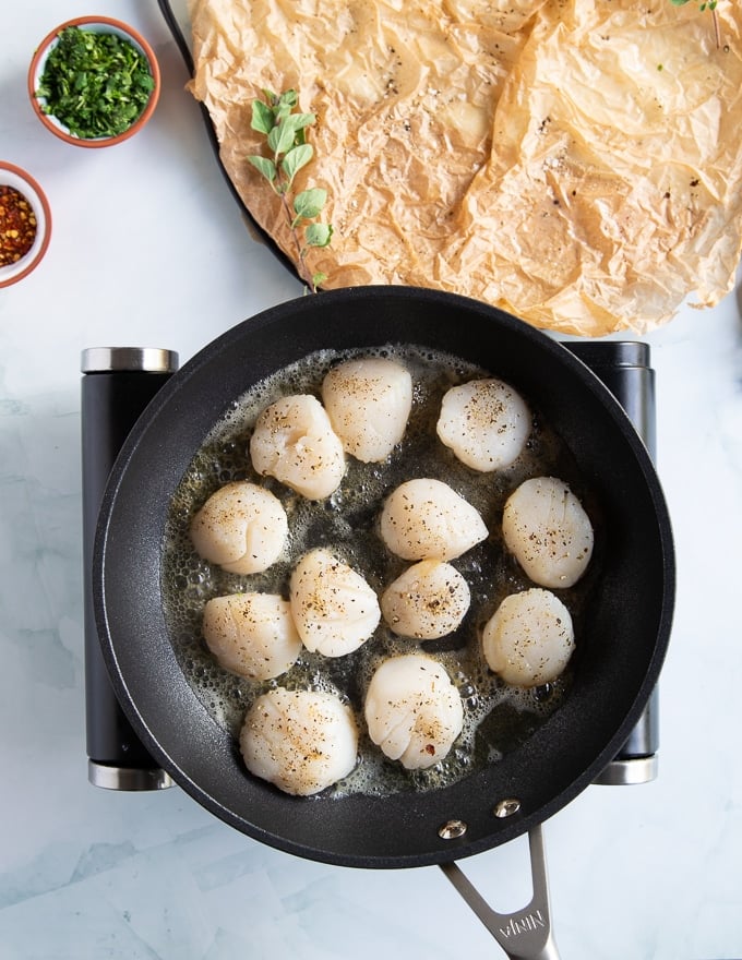 scallops pan searing in butter