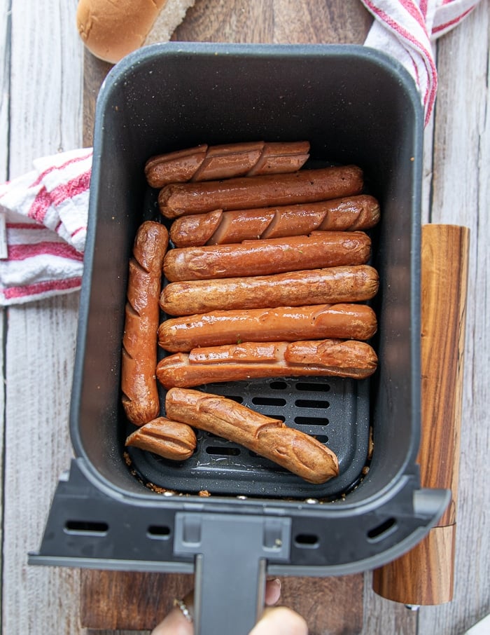 crisp hot dogs cooked in air fryer