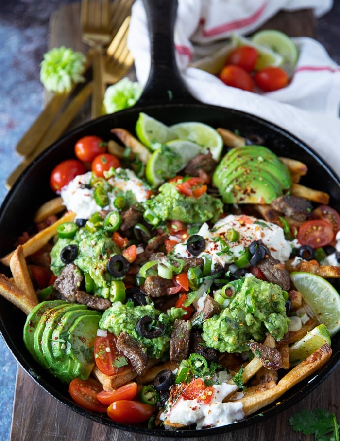 The final skillet of carne asada fries