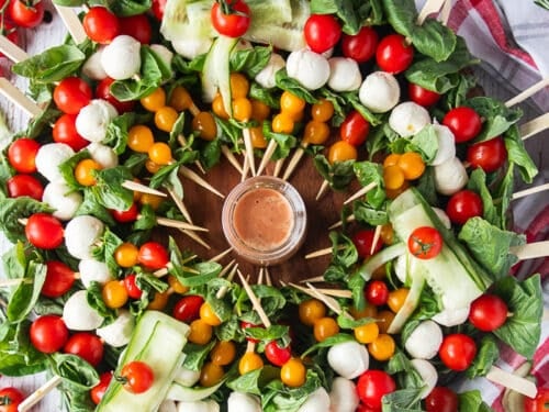 Caprese Wreath • Another delicious Caprese Recipe {video} • Two