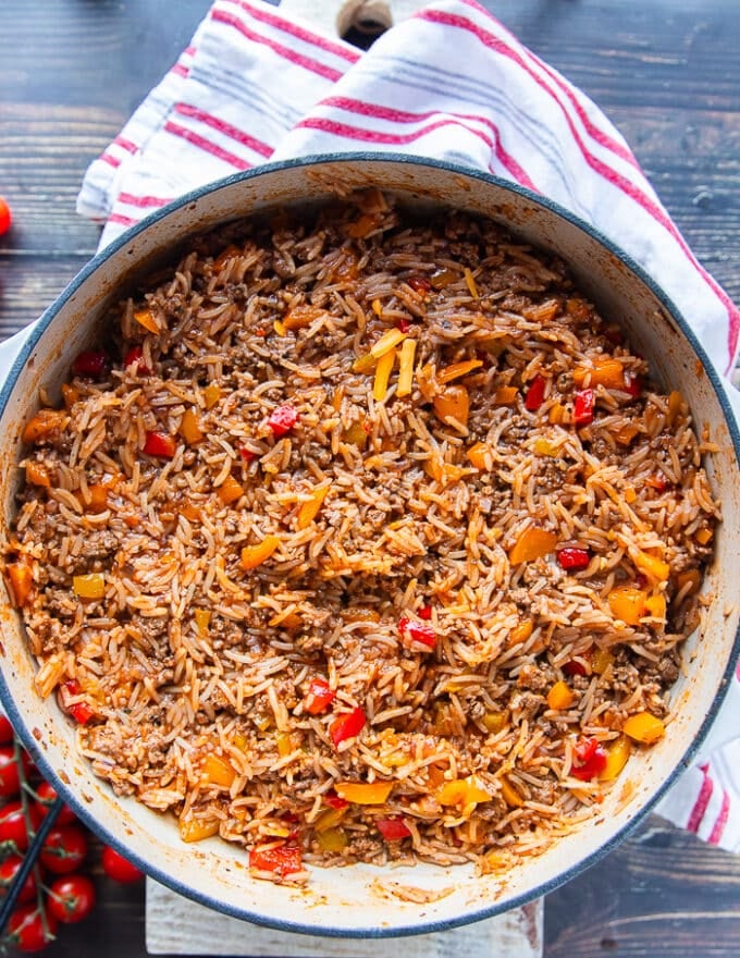 Perfect cooked and fluffy rice in the stuffed pepper casserole 