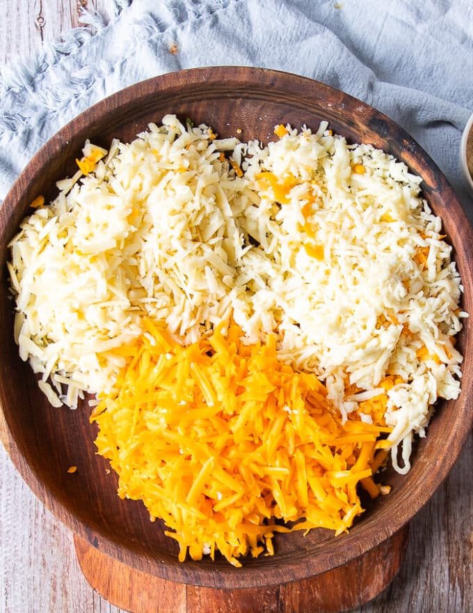 different types of cheeses used to make mac and cheese recipe 