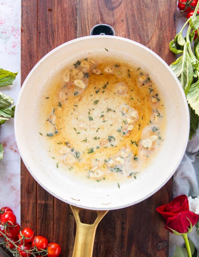 toasty golden roux ready for the sauce to build up