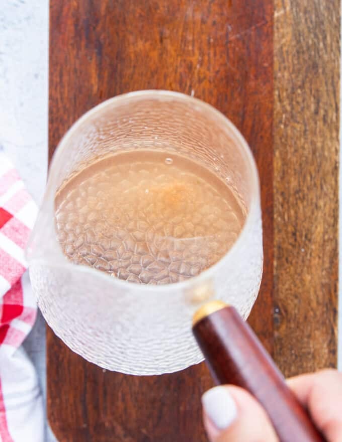 Dissolved and ready to use seasoning for the rice