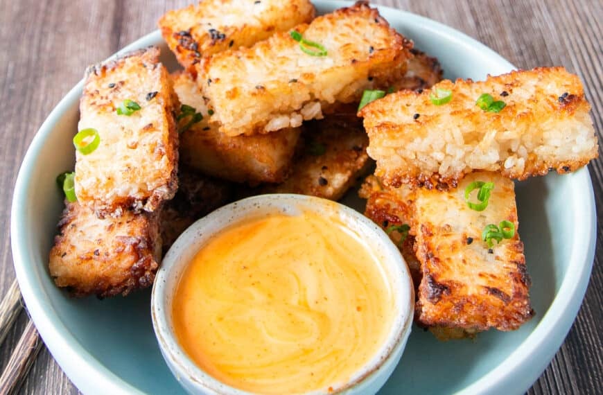 crispy rice squares with spicy mayo dip